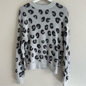 Abercrombie & Fitch Gray Leopard Print Mock Neck Sweater, Size M